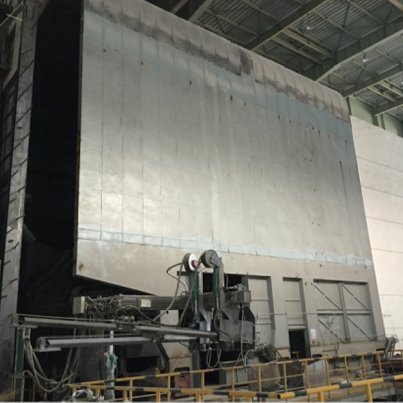 Elektrisk ovn helt lukket hette